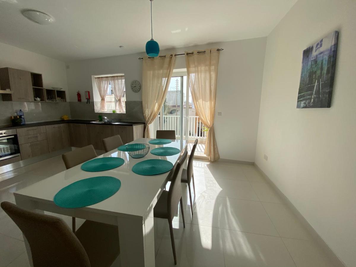 Sunshine Apartments Mellieha - Modern Three Bedroom Apartment - Apt No 2 Exterior photo